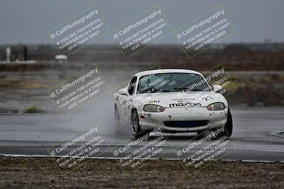 media/Nov-15-2025-CalClub SCCA (Sat) [[7bfa5a7151]]/Race/Group 4/